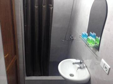 Фото номера Двухместный номер с 1 кроватью и балконом Гостевой дом Hotel Continental г. Гори 39