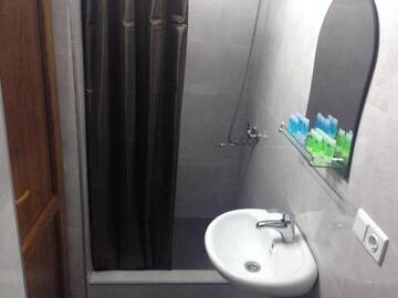 Фото номера Двухместный номер с 1 кроватью и балконом Гостевой дом Hotel Continental г. Гори 20